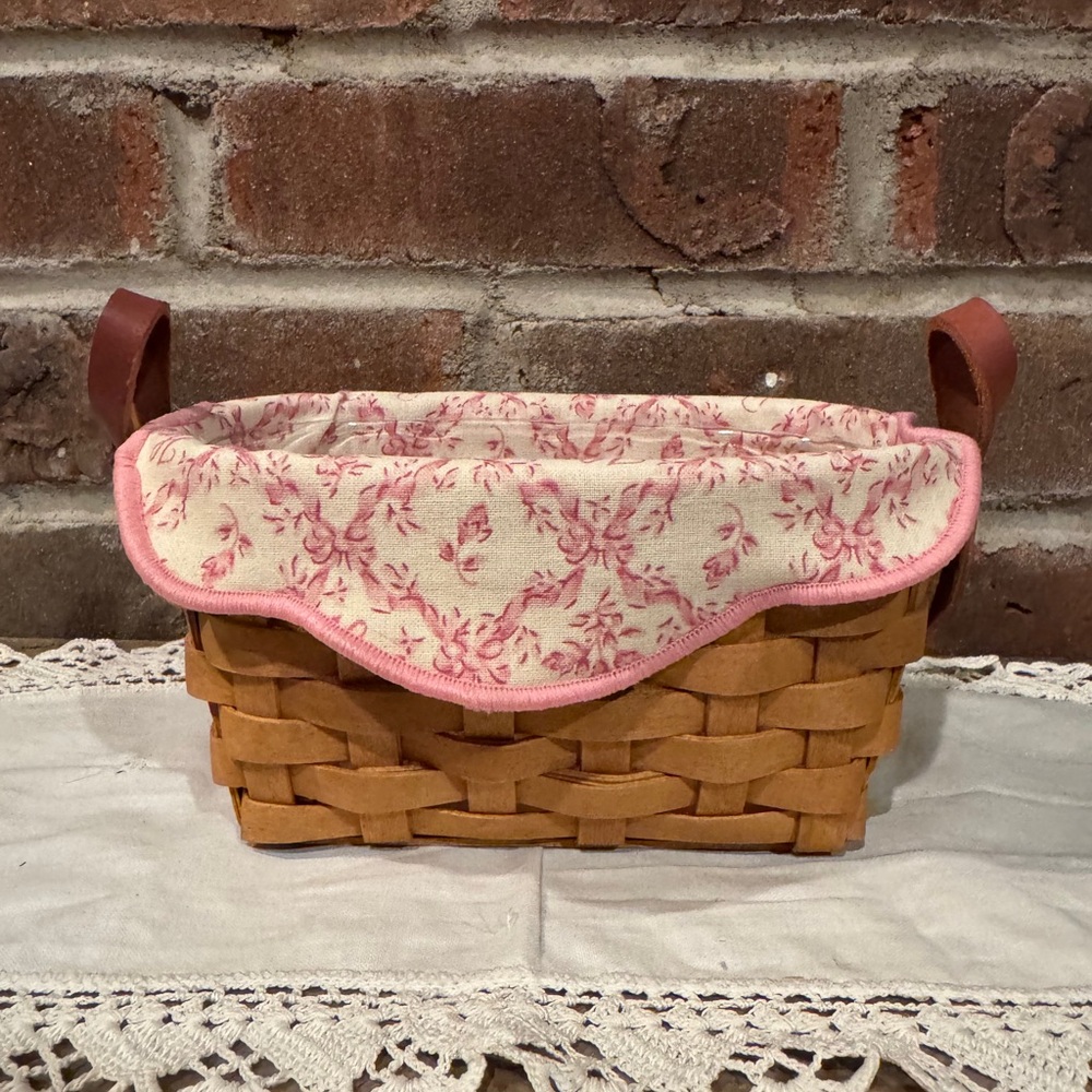2005 Longaberger Horizon of Hope classic stain basket liner and protector